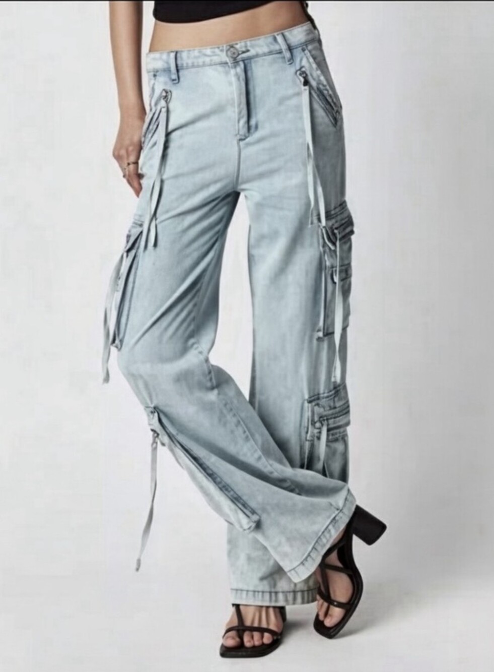 NWT BlankNYC Franklin Rib Cage Cargo Jeans Light Wash Denim Pants Size 27 NEW